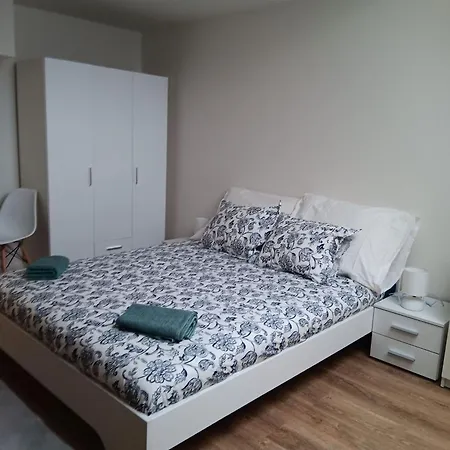 1 Bedroom At 1