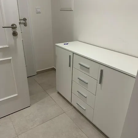 Appartement 1 Bedroom At 1